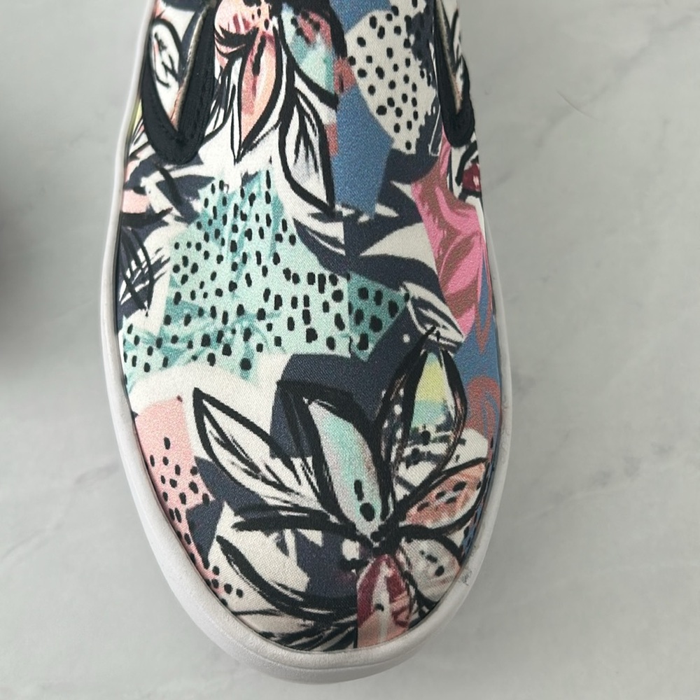 Floral Print Women's Slip-On Sneakers🌟Size 9 - Picture 6 of 8